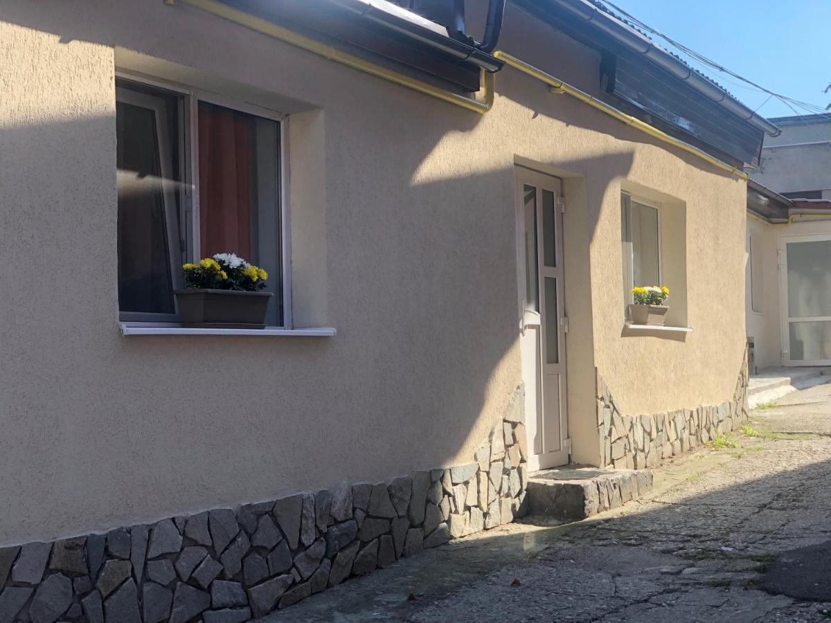 Appartement Long House à Braşov Extérieur photo
